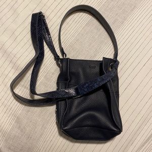Hammit Small French Navy Snake Crossover bag